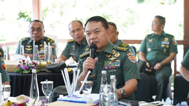 KSAD Jenderal TNI Dudung Abdurachman di Banyuwangi, Kamis (24/8/2023). Foto: Dok. TNI AD