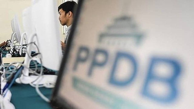 Ilustrasi Pendaftaran Penerimaan Peserta Didik Baru (PPDB) Online. Foto: ANTARA FOTO/M Agung Rajasa/wsj.