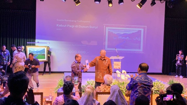 Presiden ke-6 RI, SBY di Taman Ismail Marzuki, Jakarta, Kamis (24/8).  Foto: Luthfi Humam/kumparan