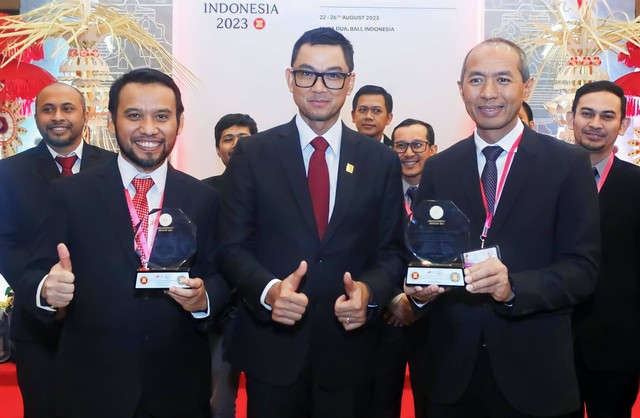 PLTU Suralaya dan 5 pembangkit milik PLN grup meraih 7 penghargaan tingkat ASEAN, bukti operasional pembangkit ramah lingkungan. Foto: dok. PLN