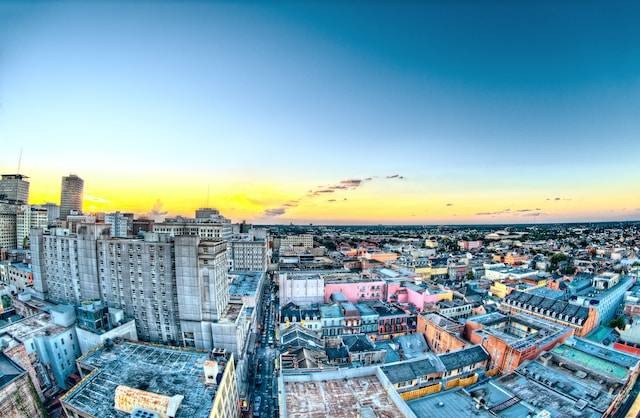 Cara ke Braga City Walk. Foto hanya ilustrasi. Sumber foto: Unsplash/Scott Webb