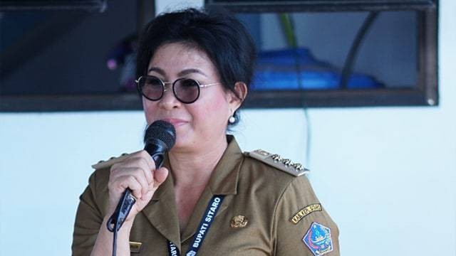 Bupati Kepulauan Sitaro, Evangelian Sasingen