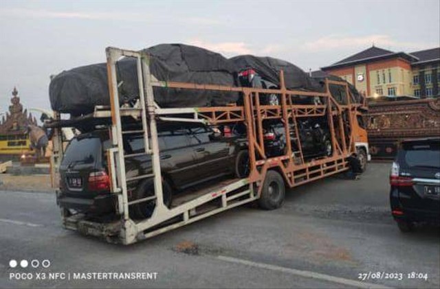 Penyelundupan mobil diduga hasil curian. | Foto: Istimewa