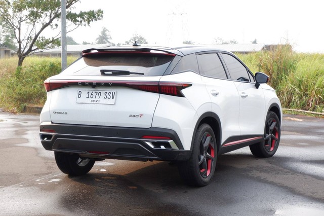 Chery Omoda 5 tampak belakang. Foto: Aditya Pratama Niagara/kumparan