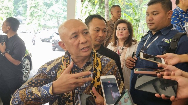 Menteri Koperasi dan Usaha Kecil dan Menengah Republik Indonesia Teten Masduki di Gedung Serbaguna Senayan, Jumat (1/9). Foto: Ave Airiza/kumparan