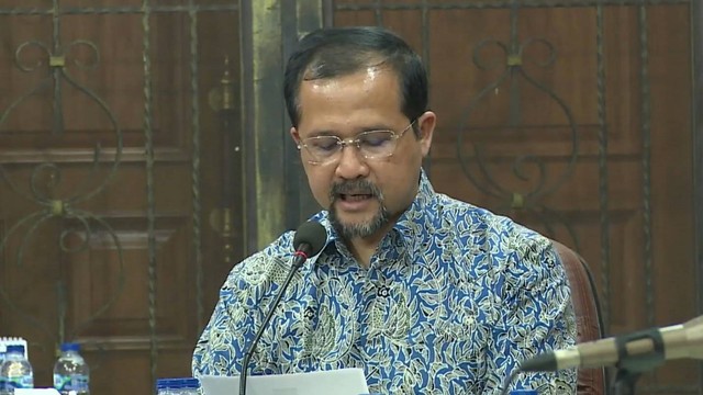 Anggota Tim 8 Koalisi Perebuhan Iftitah Sulaiman memberikan keterangan saat penyampaian hasil rapat Majelis Tinggi Partai Demokrat, Jumat (1/9/2023).
 Foto: YouTube