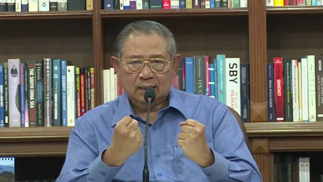 Ketua Majelis Tinggi Demokrat Susilo Bambang Yudhoyono (SBY) memberikan keterangan hasil rapat Majelis Tinggi Partai Demokrat, Jumat (1/9/2023). Foto: YouTube