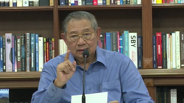 Ketua Majelis Tinggi Demokrat Susilo Bambang Yudhoyono (SBY) memberikan keterangan hasil rapat Majelis Tinggi Partai Demokrat, Jumat (1/9/2023). Foto: YouTube