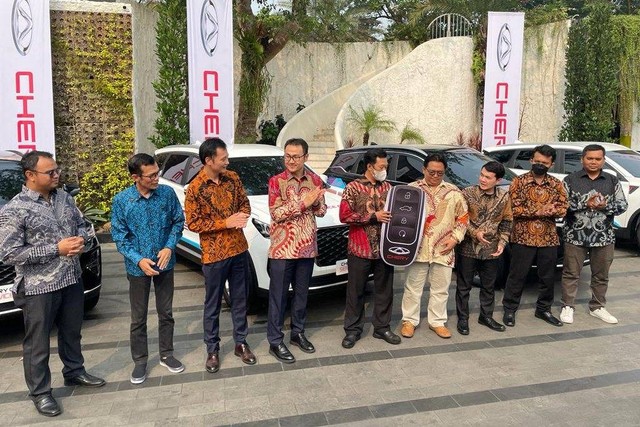 PT Chery Sales Indonesia (CSI) meluncurkan 20 unit servis car perdana untuk jaringan diler di Jakarta dan sekitarnya (1/9/2023).  Foto: Sena Pratama/kumparan