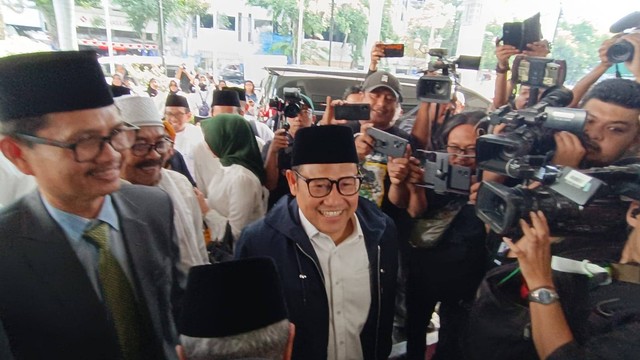 Ketua Umum PKB, Muhaimin Iskandar atau Cak Imin tiba di acara deklarasi Capres-cawapres Anies Baswedan dengan Muhaimin Iskandar di Hotel Majapahit, Surabaya, Sabtu (2/9/2023). Foto: Farusma Okta Verdian/kumparan