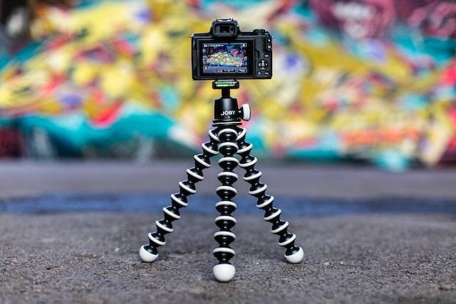 Ilustrasi extreme wide shot, sumber foto: unsplash.com/iMattSmart