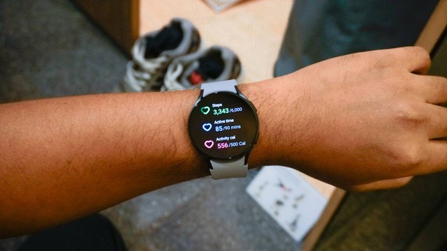 Samsung Galaxy Watch6 Foto: Kevin S. Kurnianto/kumparan