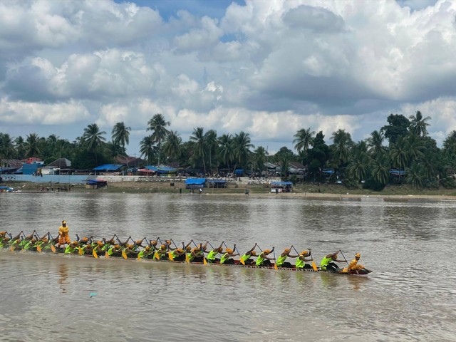 Festival Pacu Jalur khas Kuantan Singingi, Riau, yang digelar pada 23-27 Agustus 2023. Foto: dok. Komunitas Satu Rasa, Satu Tujuan.