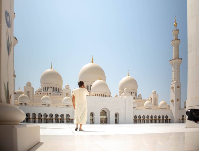 Ilustrasi Jelaskan Masalah-Masalah Keimanan yang Terjadi Saat Ini. Sumber: Unsplash/Artur Aldyrkhanov