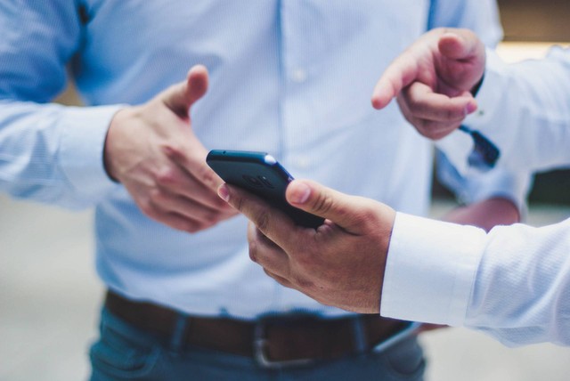 Ilustrasi cara daftar nomor Telkomsel. Foto: Unsplash