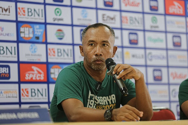 Uston Nawawi. Foto: Official Persebaya