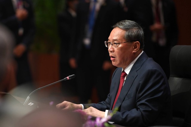 Premier of the People's Republic of China Li Qiang menyampaikan pandangan saat KTT ke-26 ASEAN-China di Jakarta Convention Center, Jakarta, Rabu (6/9/2023). Foto: M Agung Rajasa/ANTARA FOTO