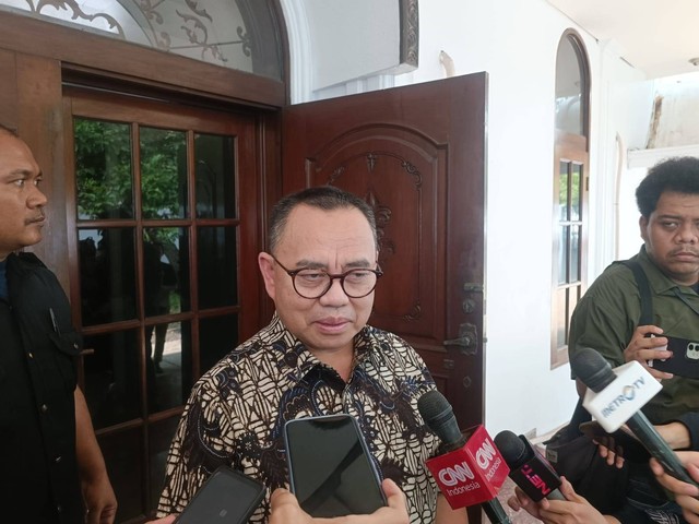 Jubir Bacapres Anies Baswedan, Sudirman Said di Sekretariat Perubahan, Jakarta, Kamis (7/9). Foto: Zamachsyari/kumparan