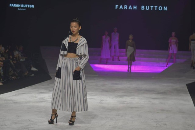 Koleksi Farah Button yang tampil di Surabaya Fashion Parade 2023, Kamis (7/9) malam. Foto-foto: Masruroh/Basra