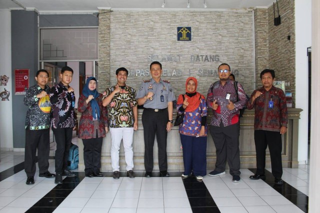 Sarwito Kepala Bapas Kelas I Semarang bersama jajaran menerima kunjungan Tim Monev DJA