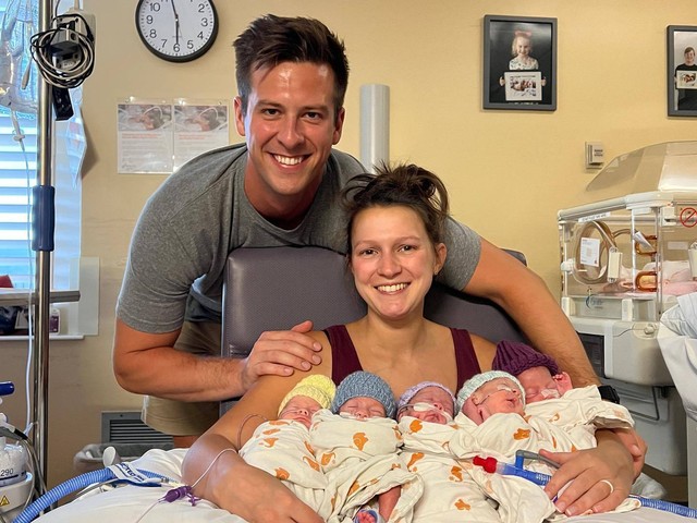 Stephanie Freels asal Amerika Serikat melahirkan lima bayi kembar setelah berjuang hadapi masalah kesuburan. Foto: St. Joseph's Hospital and Medical Center