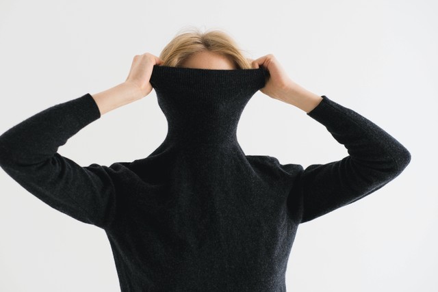Pengertian malu adalah salah satu emosi yang biasa dirasakan. Foto: Pexels.com