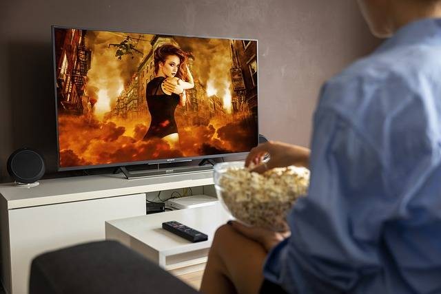 Ilustrasi mencari frekuensi TV digital KHz. Foto: Pixabay