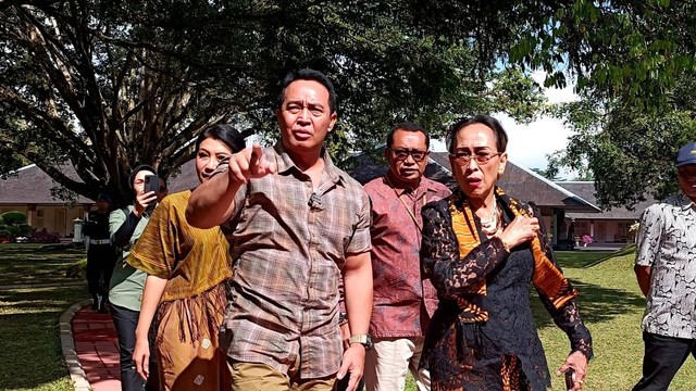 Jenderal Andika Perkasa bertemu dengan Diah Mutiara Sukmawati Sukarnoputri di Istana Merdeka Istana Kepresidenan Tampaksiring, Kabupaten Gianyar, Bali Selasa (12/9/2023). Foto: Denita BR Matondang/kumparan