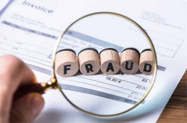 Sumber : https://www.shutterstock.com/shutterstock/photos/1042804675/display_1500/stock-photo-close-up-of-a-human-hand-looking-at-fraud-blocks-through-magnifying-glass-on-invoice-1042804675.jpg