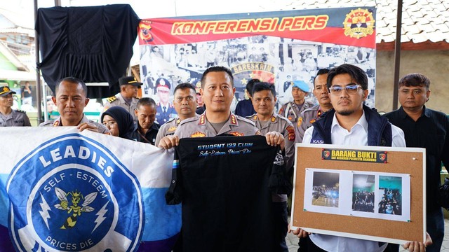 Pers rilis kasus penganiayaan oleh Polresta Bandung. Foto: Dok. Istimewa