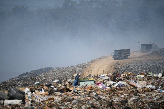 Kondisi TPA Sarimukti di Kabupaten Bandung Barat, Selasa (12/9/2023). Foto: Humas Pemprov Jabar