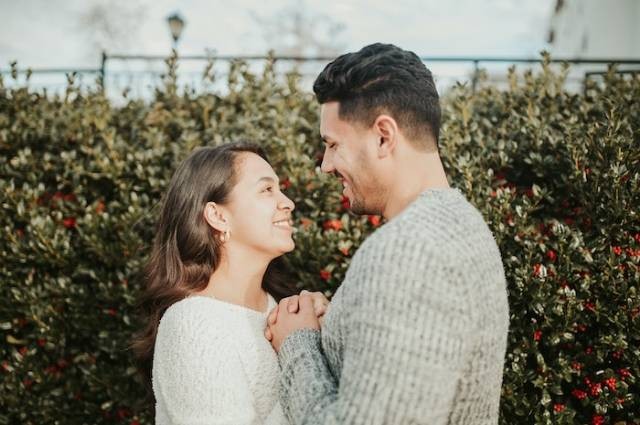 Ilustrasi tujuan pacaran serius, sumber foto: Juan Vargas by pexels.com