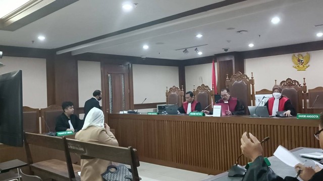 Terdakwa Hasnaeni 'Wanita Emas' jalani sidang putusan di PN Jakarta Pusat, Rabu (13/9/2023). Foto: Hedi/kumparan