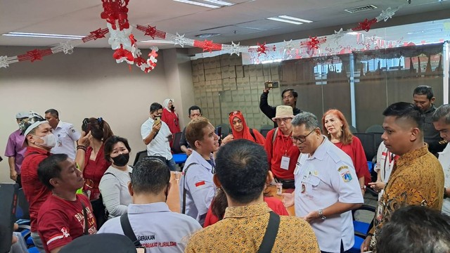 Konsumen dari 12 apartemen mengadu ke Balai Kota DKI Jakarta karena persoalan unit hingga sertifikat, Rabu (13/9/2023). Foto: Annisa Thahira Madina/kumparan