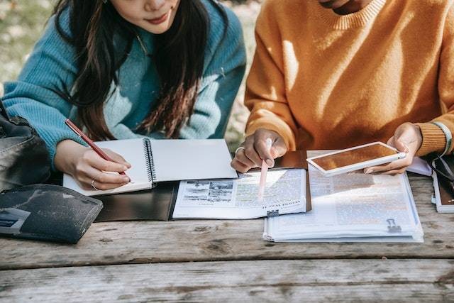 Kunci jawaban PAI kelas 8 halaman 50-54 Kurikulum Merdeka. Sumber: pexels.com