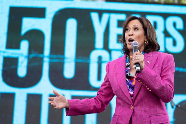 Wakil Presiden AS Kamala Harris perayaan 50 tahun hip-hop di kediaman Wakil Presiden, Sabtu (9/9/2023).  Foto: Manuel Balce Ceneta/AP Photo