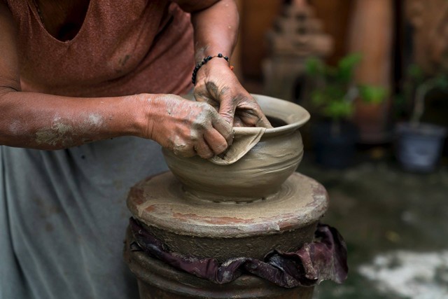 Perancangan karya kerajinan melalui konsep dan gambar. Sumber: pexels.com/Quang Nguyen Vinh