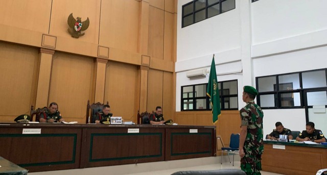 Prada Y menjalani sidang perdana di Pengadilan Militer Pontianak. Foto: Fajar Bahari/Hi!Pontianak