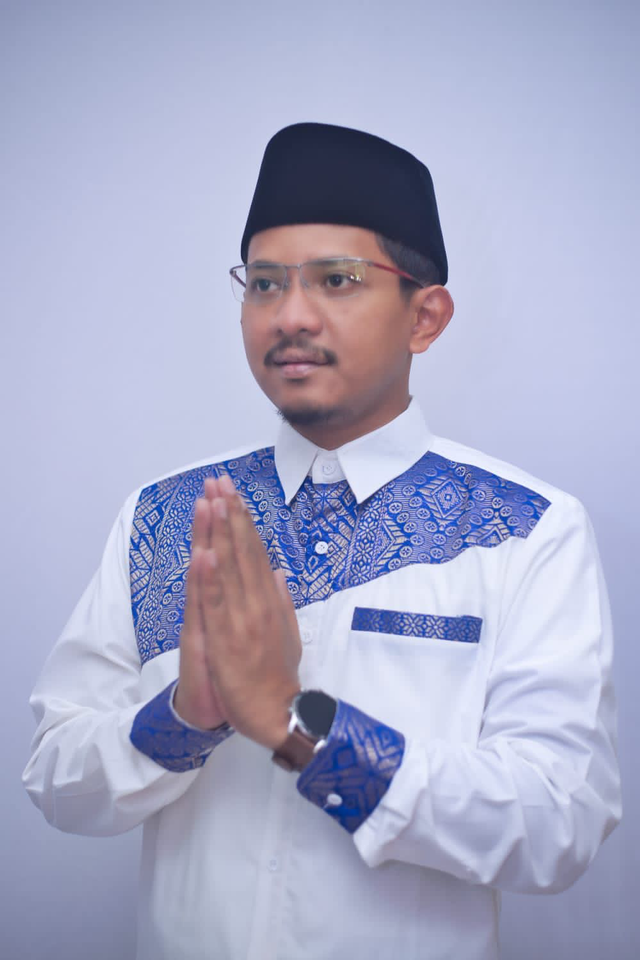 KH. Lora Nasih pengasuh dan Ketua Umum Pondok Pesantren Syaichona Cholil, Bangkalan, Madura, Jawa Timur. Foto: Dok. Istimewa