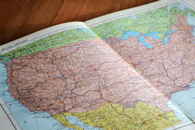 Ilustrasi: Konsep Tempat Geografi. Sumber: John-Mark Smith/Pexels.com