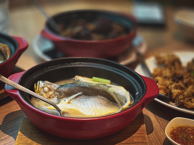 Ilustrasi Cara Memasak Ikan Nila, Foto: Unsplash/Bao Menglong