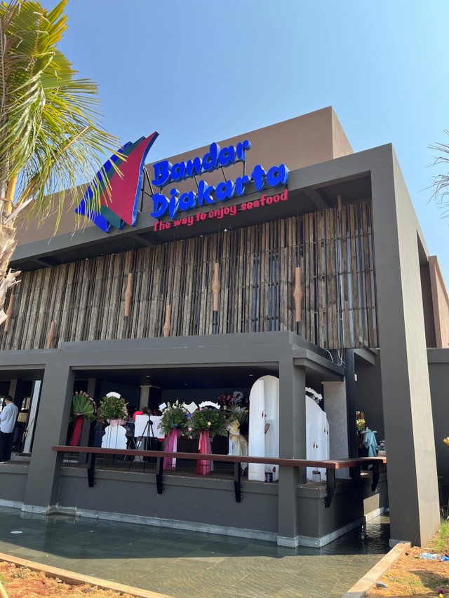 Grand opening restoran Bandar Djakarta PIK 2 pada Sabtu (16/9/2023).  Foto: Gitario Vista Inasis/kumparan