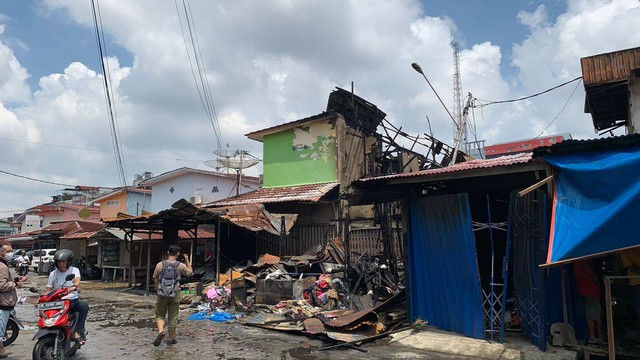 Kondisi Pasar Sudirman usai kebakaran melanda. Foto: Fajar Bahari/Hi!Pontianak