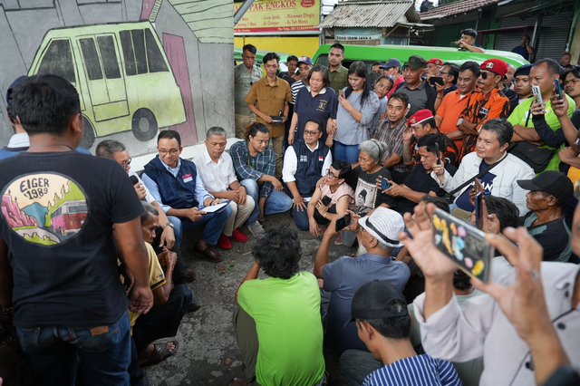 Bacapres Anies Baswedan saat berkunjung ke Terminal Baranangsiang, Bogor, Minggu (17/9). Foto: Dok. Istimewa