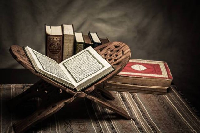 Ilustrasi Alasan Gelar Al Siddiq Untuk Abu Bakar, Foto: Unsplash/meen_na.
