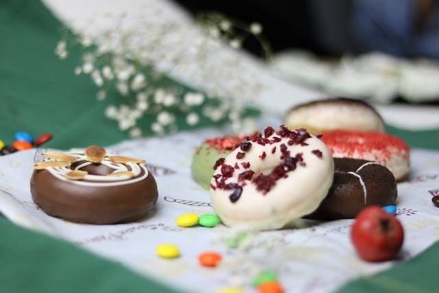 Ilustrasi makanan manis. Foto: Unsplash.