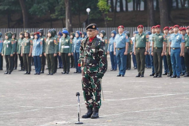 Upacara 17-an yang diikuti Prajurit dan PNS TNI di Mabes TNI, Cilangkap, Jakarta Timur, Senin (18/9/2023). Foto: Puspen TNI