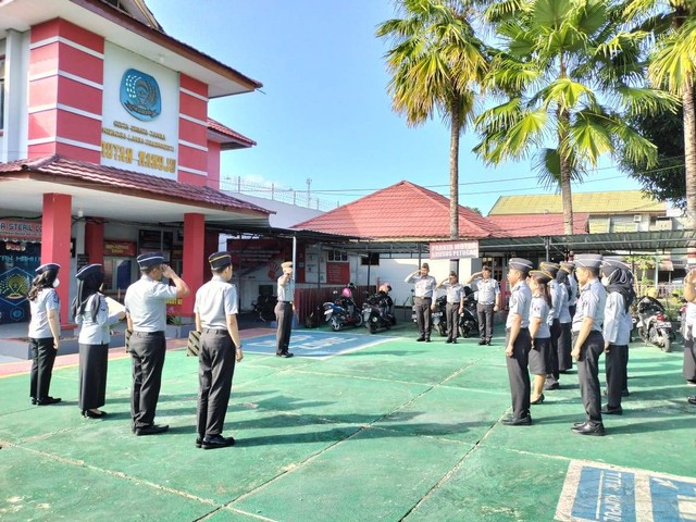 Suasana Apel Pimpinan & Staf Rutan Kelas IIB Mamuju