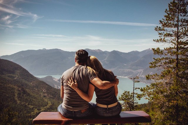 Ilustrasi first crush. Sumber: Andre Furtado/pexels.com