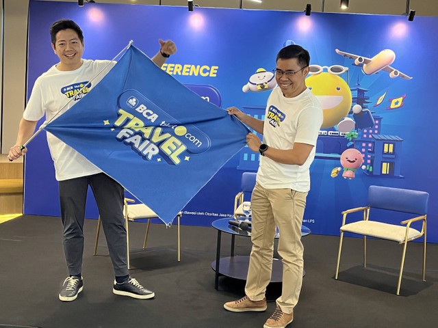 Co-Founder dan Chief Marketing Officer tiket.com, Gaery Undarsa (kanan) dan EVP Transaction Banking Business Development, BCA, I Ketut Alam Wangsawijaya dalam konferensi pers BCA tiket.com Travel Fair yang digelar di Wisma Barito Pacific II, Jakarta. Foto: Gitario Vista Inasis/kumparan